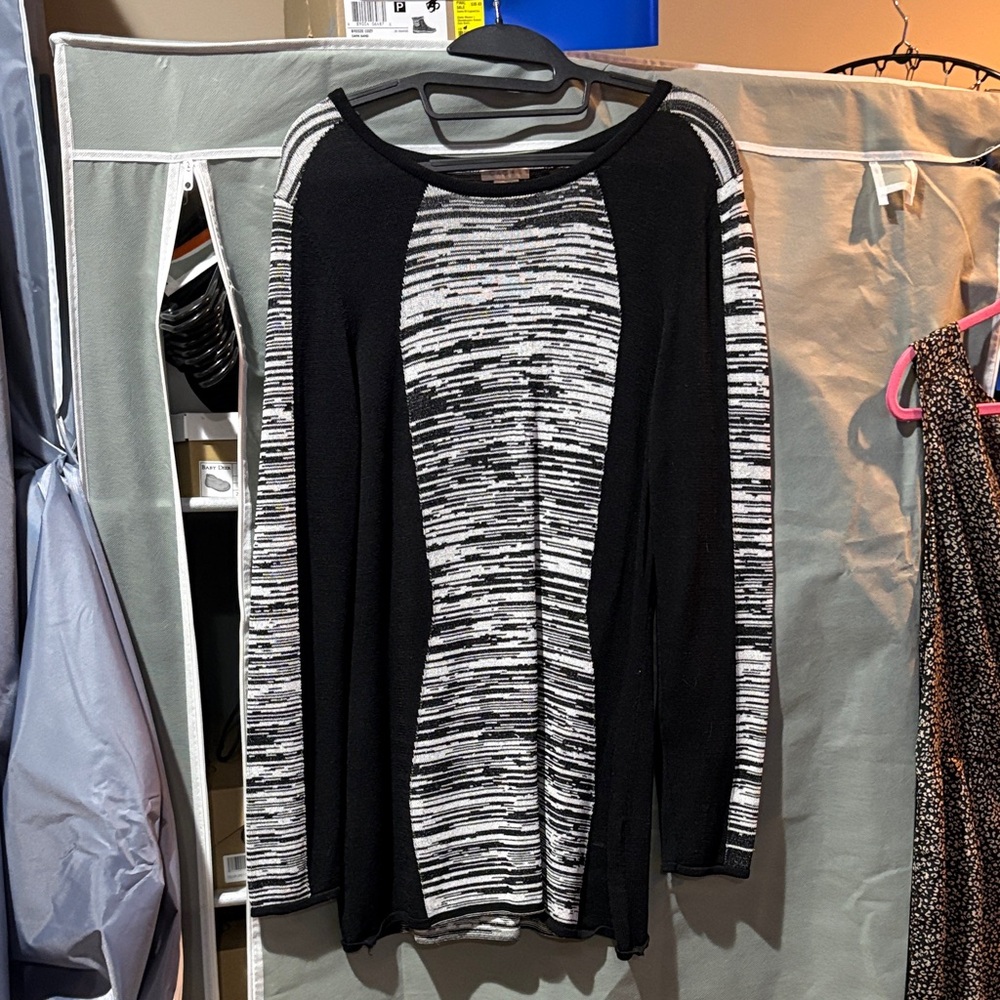 CACHE` EUC W Sz L  black, white and grey stretchy dress FIRM CLOSE OUT